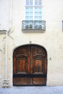 France, ile de france, paris 3e arrondissement, le marais, rue chapon, no11 maison avec lucarnes a poulie, portail, 
Date : 2011-2012