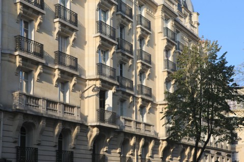 France, ile de france, paris 3e arrondissement, le marais, rue de turenne, place, carrefour rue de bretagne et filles du calvaire, facade immeuble, 
Date : 2011-2012