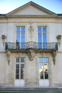 France, ile de france, paris 3e arrondissement, le marais, rue de hesse, jardin saint gilles, facade sur jardin de l'hotel grand veneur, 
Date : 2011-2012