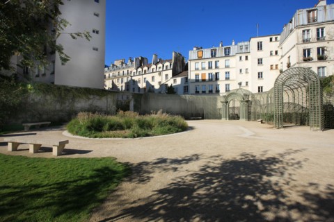 France, ile de france, paris, le marais, 3e arrondissement, jardin anne frank, derriere l'hotel de saint aignan dit aussi hotel d'avaux, musee du judaisme, 
Date : 2011-2012
