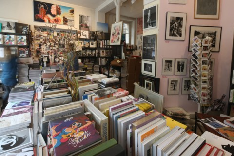 France, ile de france, paris 3e arrondissement, 20 rue dupetit thouars, librairie galerie Ofr, livres d'art, design, mode, expo, 
Date : 2011-2012