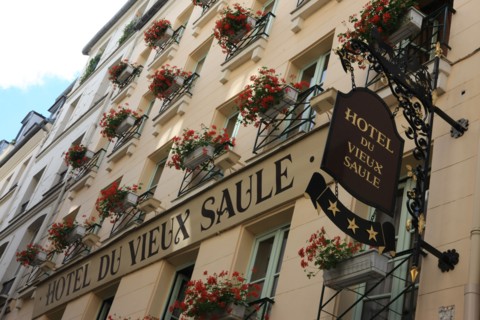 France, ile de france, paris, 3e arrondissement, marais, rue de picardie, hotel du vieux saule, enseigne, geraniums, 
Date : 2011-2012