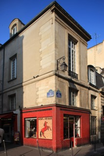 France, ile de france, paris 4e arrondissement, le marais, angle rue du roi de sicile et rue vieille du temple, ancien commerce de chevaux, boucherie chevaline, facade, mosaique, 
Date : 2011-2012