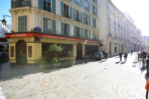 France, ile de france, paris, le marais, 4e arrondissement, angle de l'arue des rosiers et la rue ferdinand duval, goldenberg, 
Date : 2011-2012
