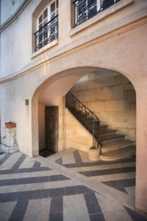 France, ile de france, paris 4e arrondissement, le marais, 6 rue de fourcy, hotel gilles charpentier, mije, auberge de jeunesse, hotel particulier, escalier, 
Date : 2011-2012