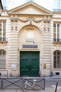 France, ile de france, paris 4e arrondissement, le marais, 16 rue des blancs manteaux, credit municipal, mont de piete, le clou, ma tante, portail, 
Date : 2011-2012