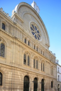 France, ile de france, paris 4e arrondissement, le marais, rue des tournelles n21 synagogue de la rue des tournelles, facade sur rue, pendant au 14 place des vosges, judaisme, edifice religieux, 
Date...