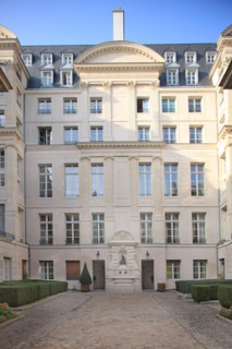 Hôtel Colbert de Villacerf, 23 rue de Turenne à Paris