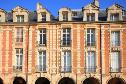 France, ile de france, paris 4e arrondissement, le marais, place des vosges, no23 hotel richelieu.
Date : 2011-2012