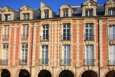 France, ile de france, paris 4e arrondissement, le marais, place des vosges, no23 hotel richelieu.
Date : 2011-2012