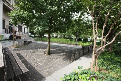 France, ile de france, paris, 4e arrondissement, quai des celestins et rue de l'hotel de ville, jardin marie trintignant, espace vert, ville de paris.
Date : 2011-2012