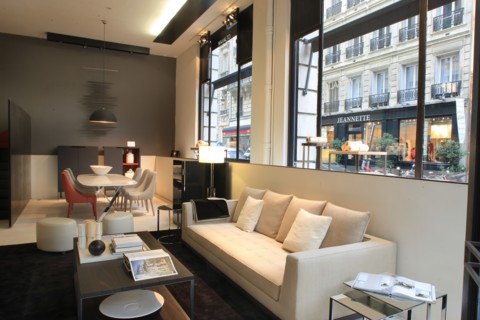 France, ile de france, paris 7e arrondissement, 43 rue du bac, showroom maxalto, design, mobilier, decoration.
Date : 2011-2012
