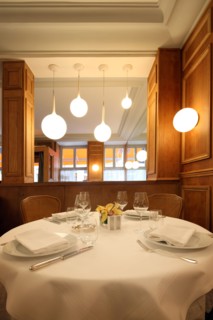 France, ile de france, paris 7e arrondissement, 9 rue de bourgogne, restaurant tante marguerite, groupe bernard loiseau, gastronomie.
Date : 2011-2012