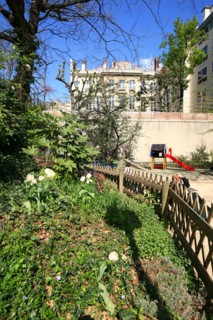 France, ile de france, paris 7e arrondissement, jardin roger stephane, au bout de la rue recamier.
Date : 2011-2012