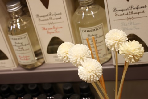 France, ile de france, paris 6e arrondissement, 5 rue brea, boutique durance, parfums d'interieur.
Date : 2011-2012