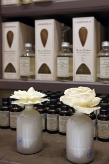 France, ile de france, paris 6e arrondissement, 5 rue brea, boutique durance, parfums d'interieur.
Date : 2011-2012