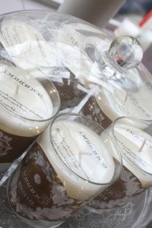 France, ile de france, paris 6e arrondissement, 5 rue brea, boutique durance, parfums d'interieur.
Date : 2011-2012
