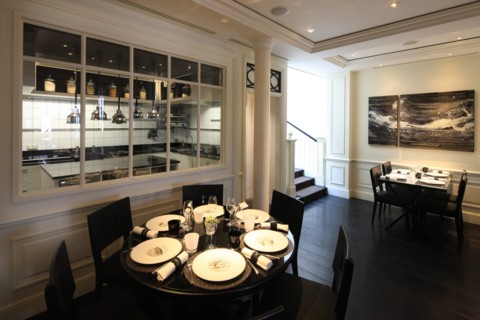 France, ile de france, paris 6e arrondissement, 9 rue de l'Ecole de Medecine, creperie restaurant, compagnie de bretagne, decoration de pierre yves rochon, architecte.
Date : 2011-2012