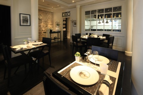 France, ile de france, paris 6e arrondissement, 9 rue de l'Ecole de Medecine, creperie restaurant, compagnie de bretagne, decoration de pierre yves rochon, architecte.
Date : 2011-2012