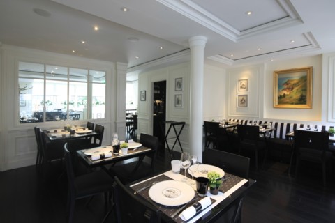 France, ile de france, paris 6e arrondissement, 9 rue de l'Ecole de Medecine, creperie restaurant, compagnie de bretagne, decoration de pierre yves rochon, architecte.
Date : 2011-2012