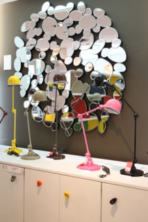 France, ile de france, paris 7e arrondissement, 26 boulevard raspail, boutique sentou, mobilier, design, sieges, luminaires, decoration.
Date : 2011-2012