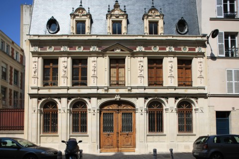 France, ile de france, paris 7e arrondissement, 14 rue vaneau, maison de 1835 neo renaissance, philibert delorme, architecture, decor, renovation.
Date : 2011-2012