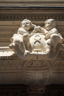 France, ile de france, paris 7e arrondissement, 14 rue vaneau, maison de 1835 neo renaissance, philibert delorme, architecture, decor, renovation.
Date : 2011-2012