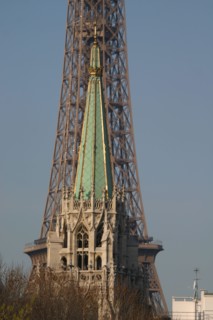Eglise américaine et Tour Eiffel, Paris