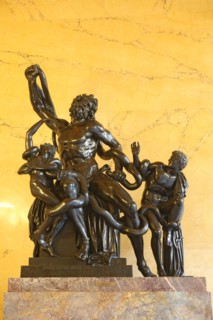 France, ile de france, paris 7e arrondissement, assemblee nationale, palais bourbon, salle des pas perdus, institution, republique, parlement

Date : 2011-2012