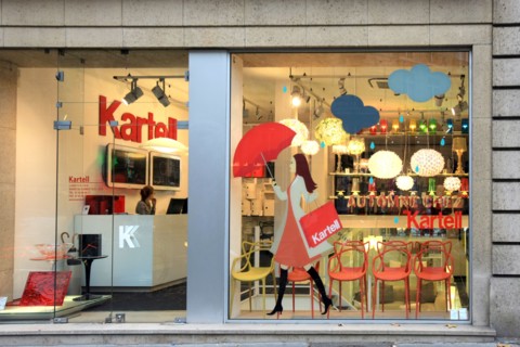 France, ile de france, paris 7e arrondissement, 242 boulevard saint germain, showroom kartell, design, mobilier, decoration

Date : 2011-2012