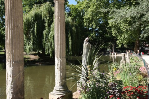 France, ile de france, paris, 8e arrondissement, parc monceau, jardin public, la naumachie

Date : 2011-2012