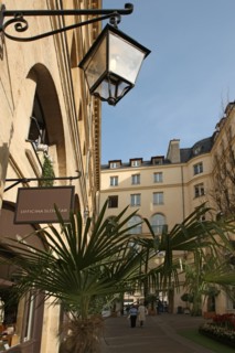 France, ile de france, paris 8e arrondissement, cite berryer, rue royale, boutiques, mode

Date : 2011-2012