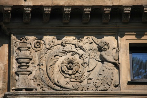 France, ile de france, paris 8e arrondissement, 7 rue tronchet, hotel de pourtales, facade sur rue, detail decor

Date : 2011-2012
