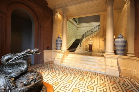 France, ile de france, paris 8e arrondissement, 7 rue velasquez, musee cernuschi, musee des arts asiatiques, mairie de paris, culture, hotel particulier, grand escalier, buste d'henri cernuschi, drago...