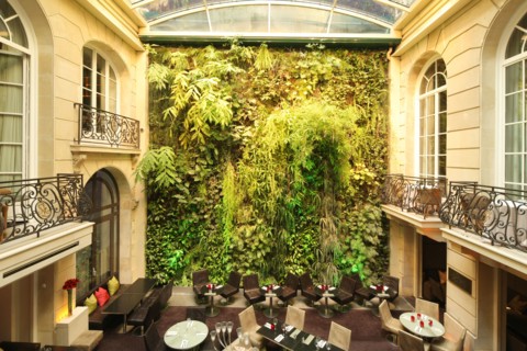 France, ile de france, paris 8e arrondissement, 49 rue pierre charron, pershing hall, restaurant, hotel, club, patio, andree putmann

Date : 2011-2012
