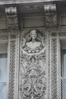 France, ile de france, paris 9e arrondissement, rue notre dame de lorette, immeuble, n54, restauration, decor, sculpture

Date : 2011-2012