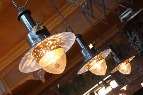 France, ile de france, paris 11e arrondissement, 109 rue oberkampf, cafe charbon, deco, luminaires, bar, restaurant

Date : 2011-2012