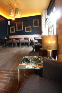 France, ile de france, paris 11e arrondissement, 4 rue jean pierre timbaud, restaurant chez moustache, deco, gastronomie

Date : 2011-2012