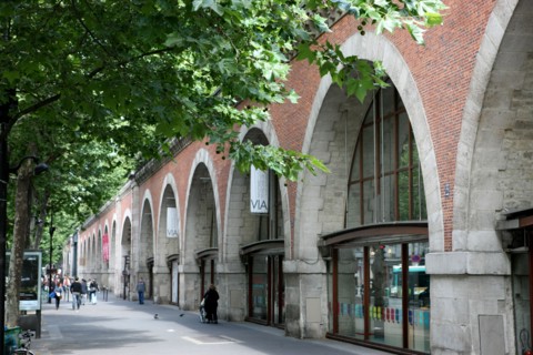 France, ile de france, paris, 12e arrondissement, viaduc des arts, avenue daumesnil

Date : 2011-2012