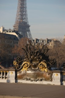 France, ile de france, paris 7e-16e arrondissement,  pont alexandre III, seine, milieu du pont, tour eiffel,