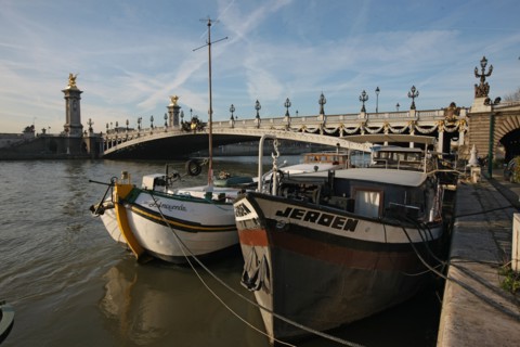 France, ile de france, paris 7e-16e arrondissement, pont alexandre III, seine, peniche, port, quai,
