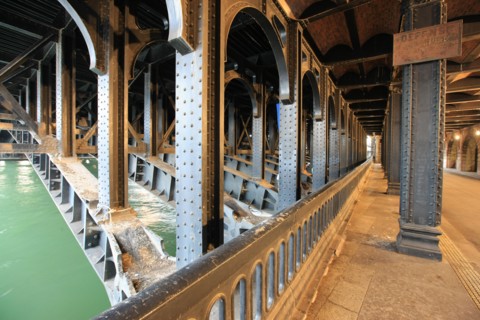 France, ile de france, paris 8e arrondissement, sous le pont alexandre III, poutrelles et rivets, ateliers fives lille, 1905,