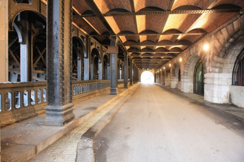 France, ile de france, paris 8e arrondissement, sous le pont alexandre III, poutrelles et rivets, ateliers fives lille, 1905,