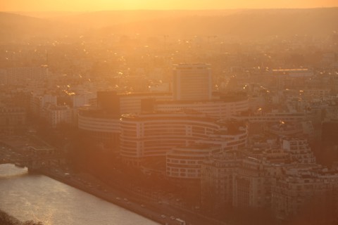 France, ile de france, paris 7e arrondissement, tour eiffel, vue depuis le 2e etage, nuit, maison de la radio, seine,
