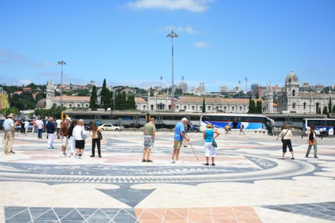 portugal, lisbonne, lisboa, signes de ville, belem, monument des decouvertes, place, pont sur le tage, sculpture
Date : septembre 2011