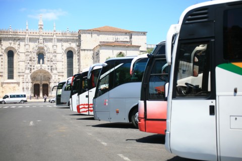 portugal, lisbonne, lisboa, signes de ville, belem, monastere des Hieronimytes, monasteiro dos jeronimos, autocars, tourisme de masse, groupes
Date : septembre 2011