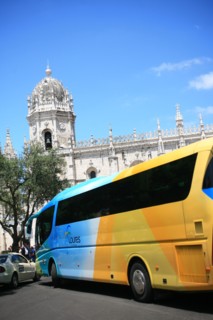 portugal, lisbonne, lisboa, signes de ville, belem, monastere des Hieronimytes, monasteiro dos jeronimos, autocars, tourisme de masse, groupes
Date : septembre 2011