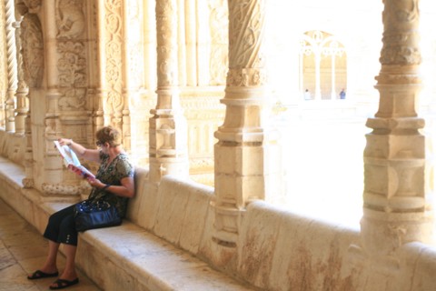 portugal, lisbonne, lisboa, signes de ville, belem, monastere des Hieronimytes, monasteiro dos jeronimos, couvent, cloitre, detail sculpture, statue, ornement
Date : septembre 2011