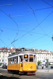 portugal, lisbonne, lisboa, signes de ville, tramway numero 28, transport
Date : septembre 2011