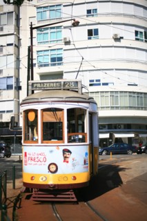 portugal, lisbonne, lisboa, signes de ville, tramway numero 28, transport
Date : septembre 2011